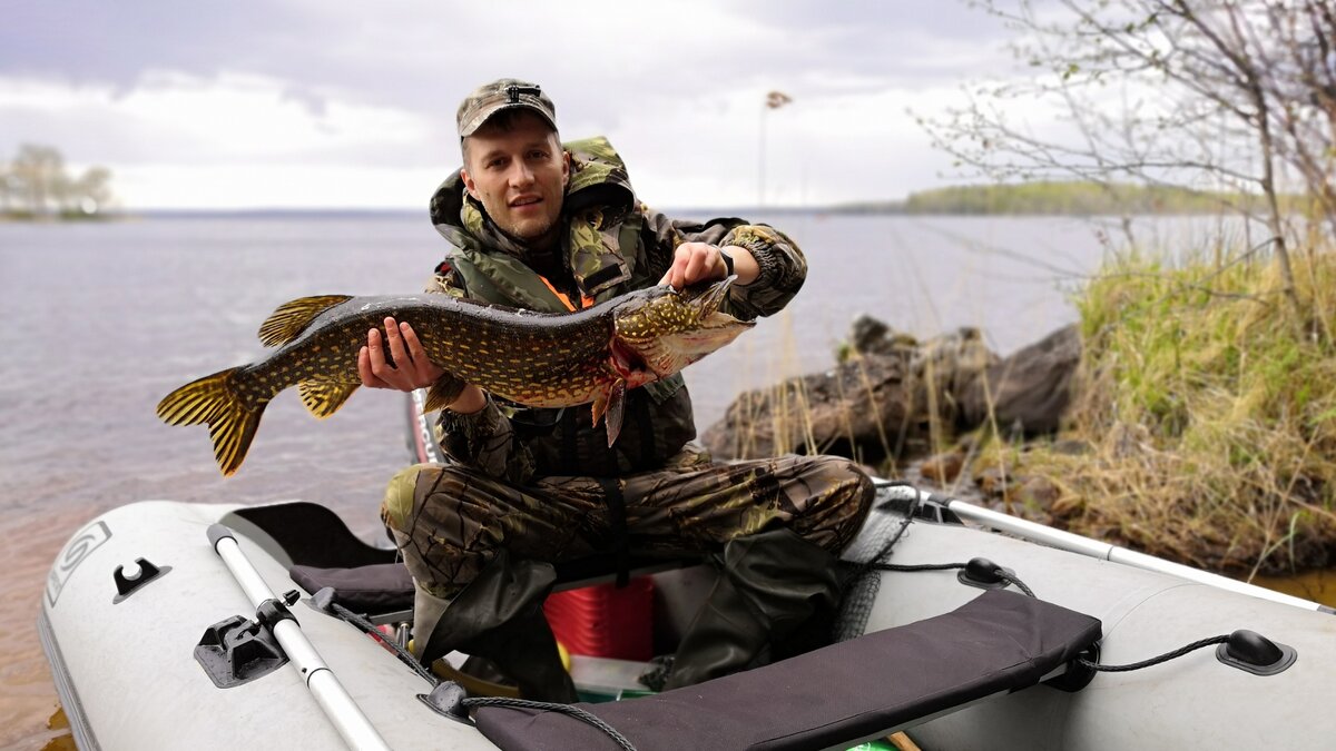 Мой трофей- щука на 5 кг пойманная в озерах Карелии