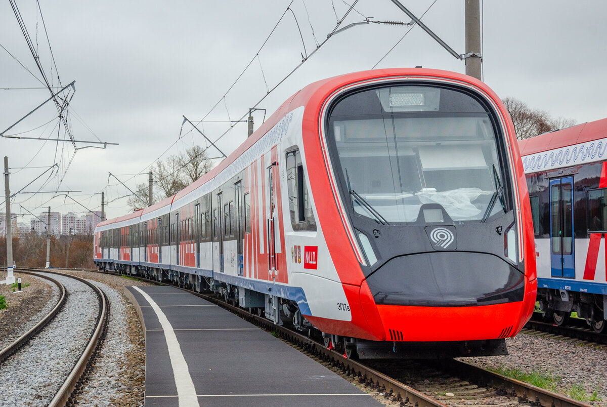 Иволга 2.0 в раскраске МЦД. 