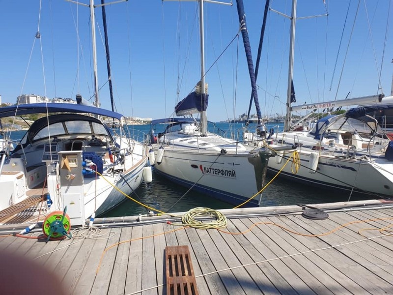 Причал Черноморской яхтенной школы