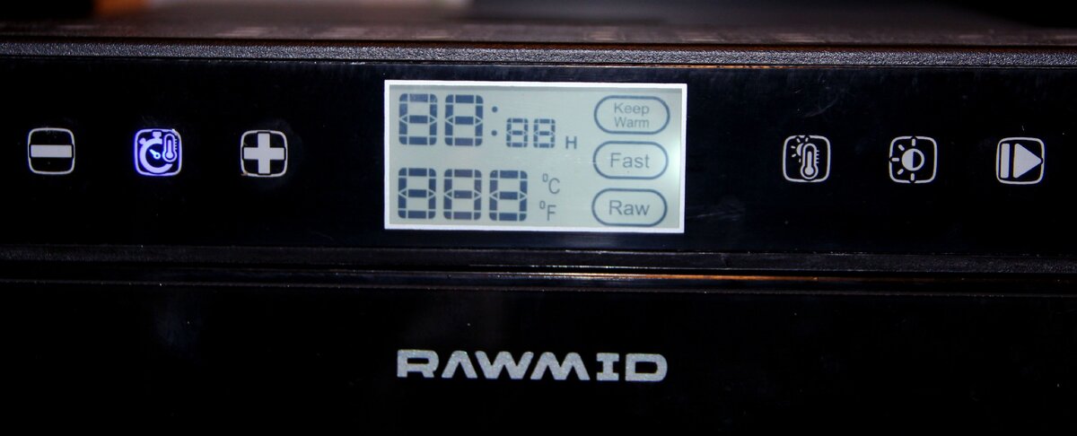 Дисплей с управлением по выставлению температуры и времени сушки