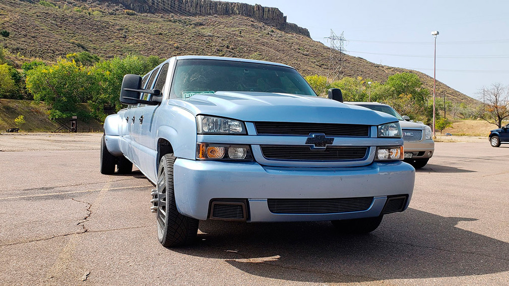 Семидверный Chevrolet Silverado