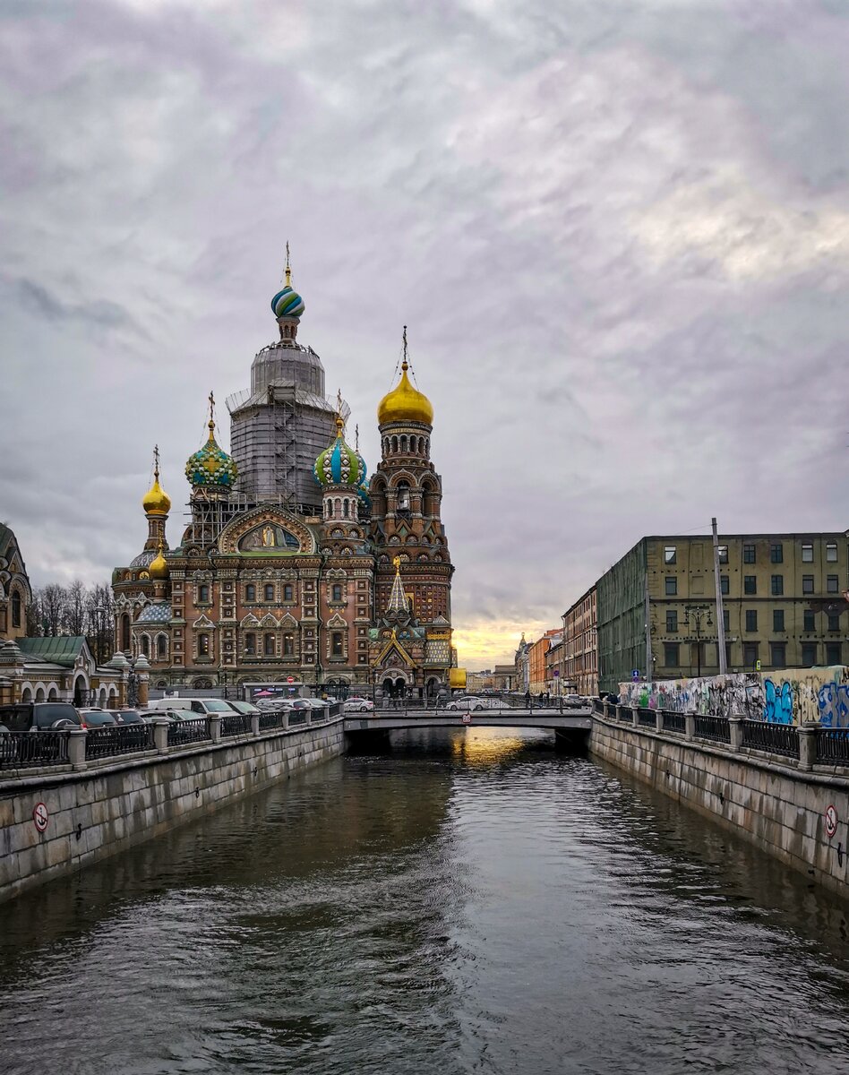 Осень в Питере - показываю, что можно увидеть и запечатлеть на камеру телефона за один вечер в Санкт-Петербурге