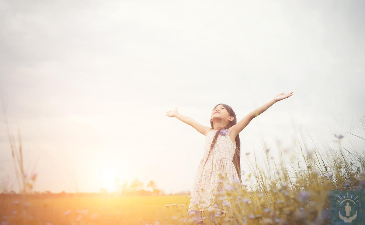 Другим помогает счет случайных предметов, чтение стихов или воображение.