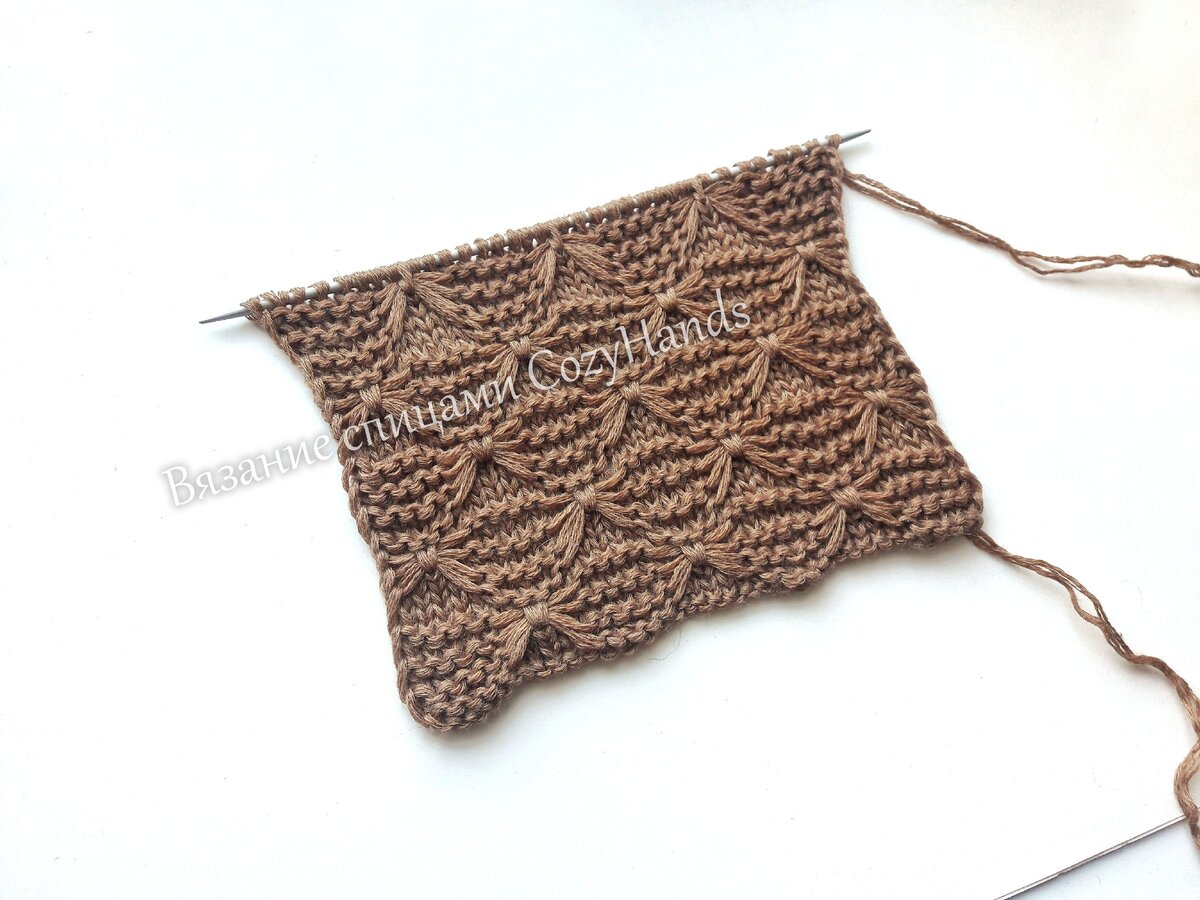 Интересный узор спицами