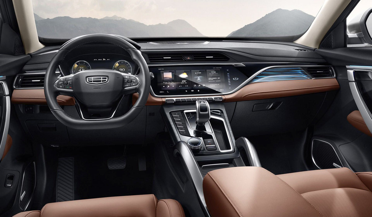 Салон в Geely Atlas Pro