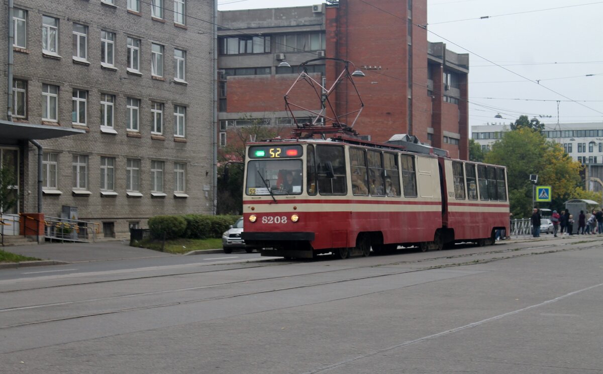 Кронштадтская улица, маршрут № 52, трамвай ЛВС-86К