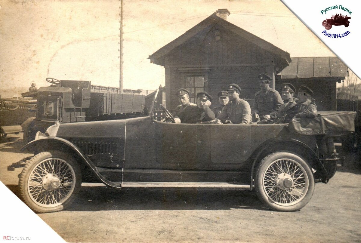 Фото: https://d-m-vestnik.livejournal.com/1141904.html?utm_source=3userpost, в машине Pathfinder  атаман Семёнов