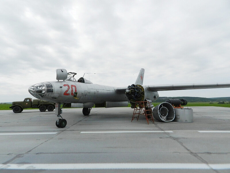 Модель самолета Ил-28. Авто модели: Игорь Емашев. Источник: https://karopka.ru/