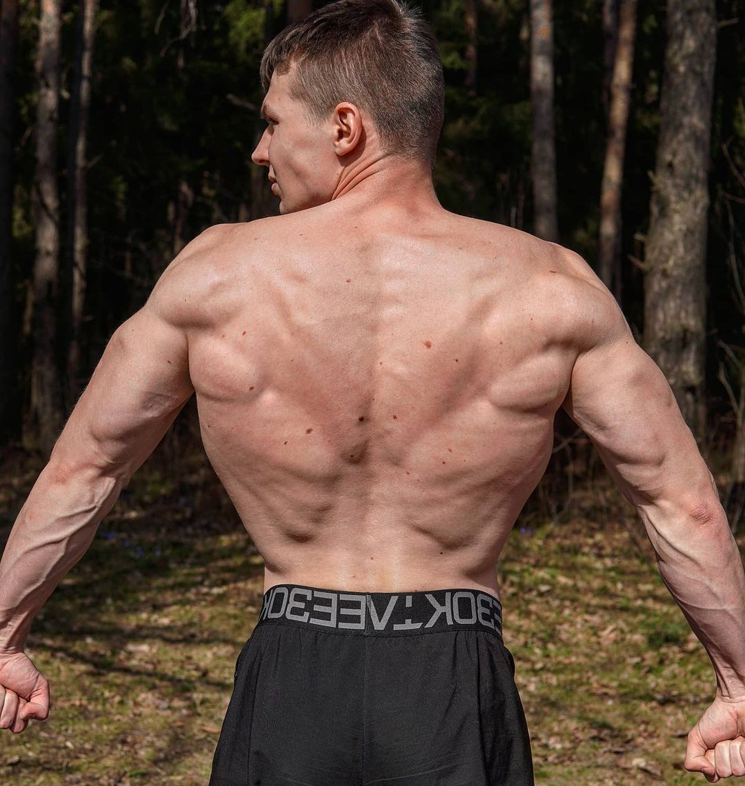 На фото спортсмен Кирилл Литвинов