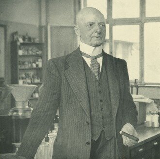 Рафаэль Эдуард Лизеганг (1 ноября 1869 - 13 ноября 1947) Фото с сайта https://alchetron.com/Raphael-Eduard-Liesegang 