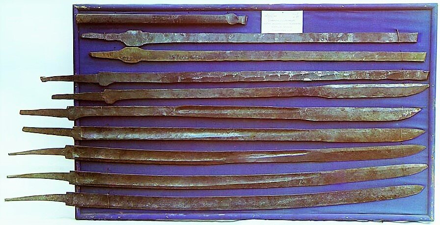 Этапы изготовления клинка на ЗОФ (фото Прокудина-Горского, 1909 год).