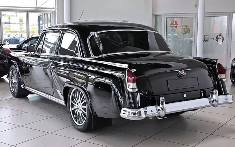 Представительностью аж сияет