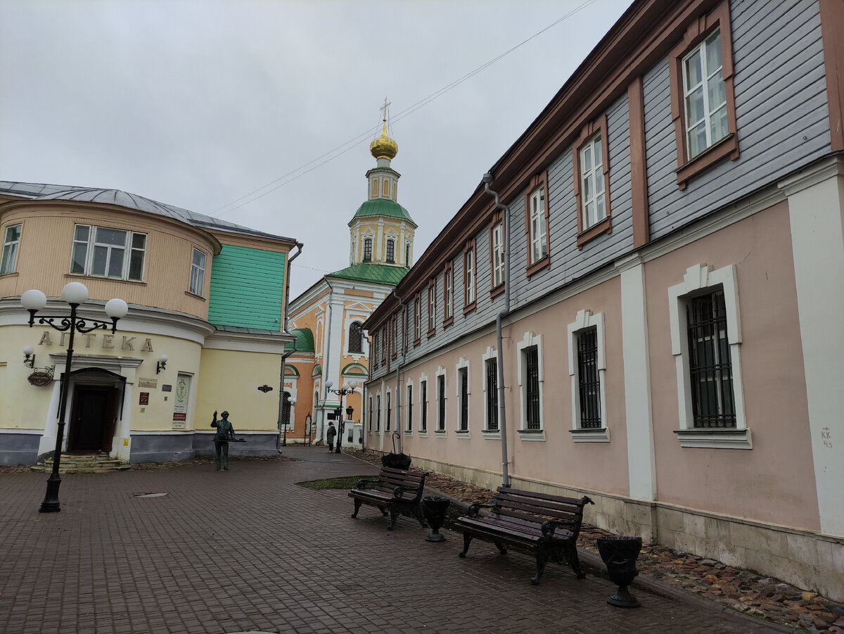 Пешеходная улица во Владимире. Обязательна к посещению у туристов.