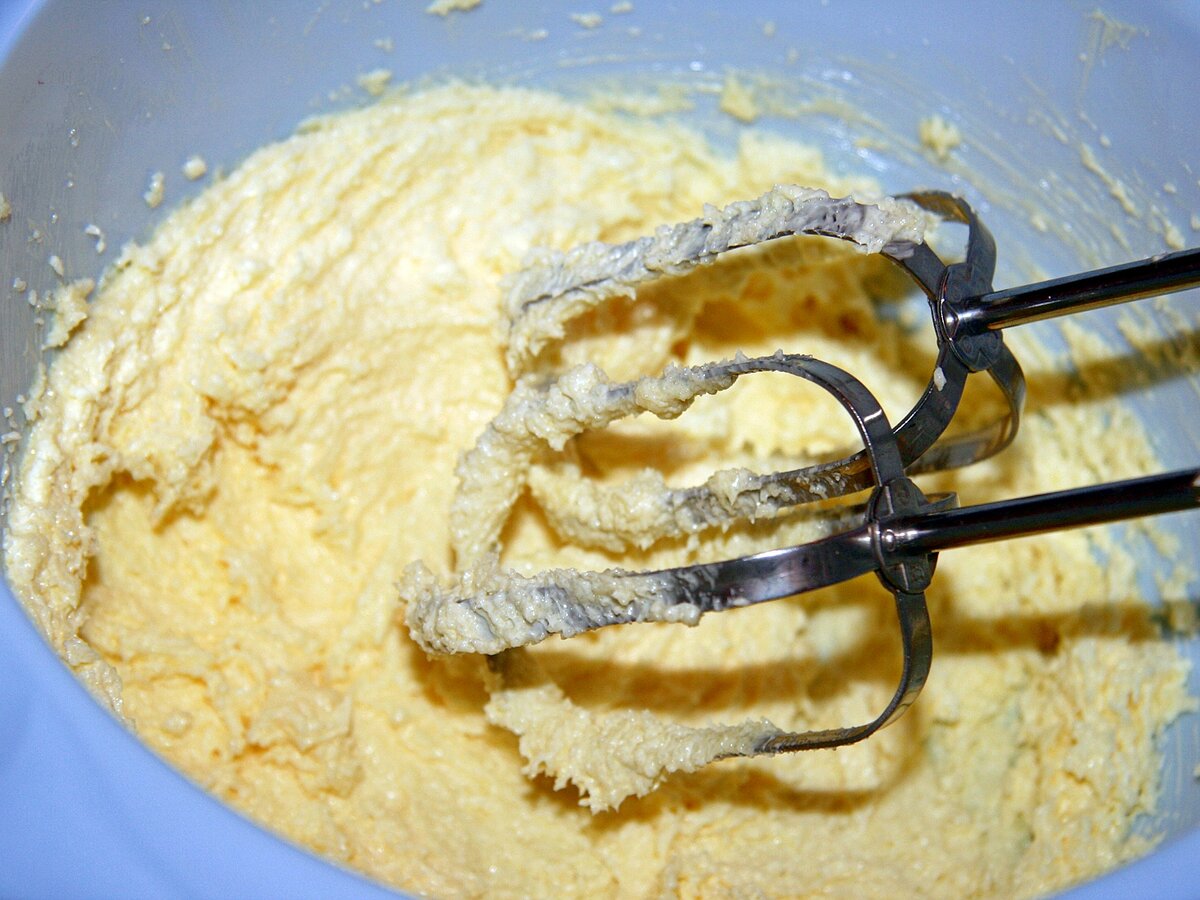 Кекс с изюмом в мультиварке - рецепт приготовления для Панасоник, Поларис, Редмонд