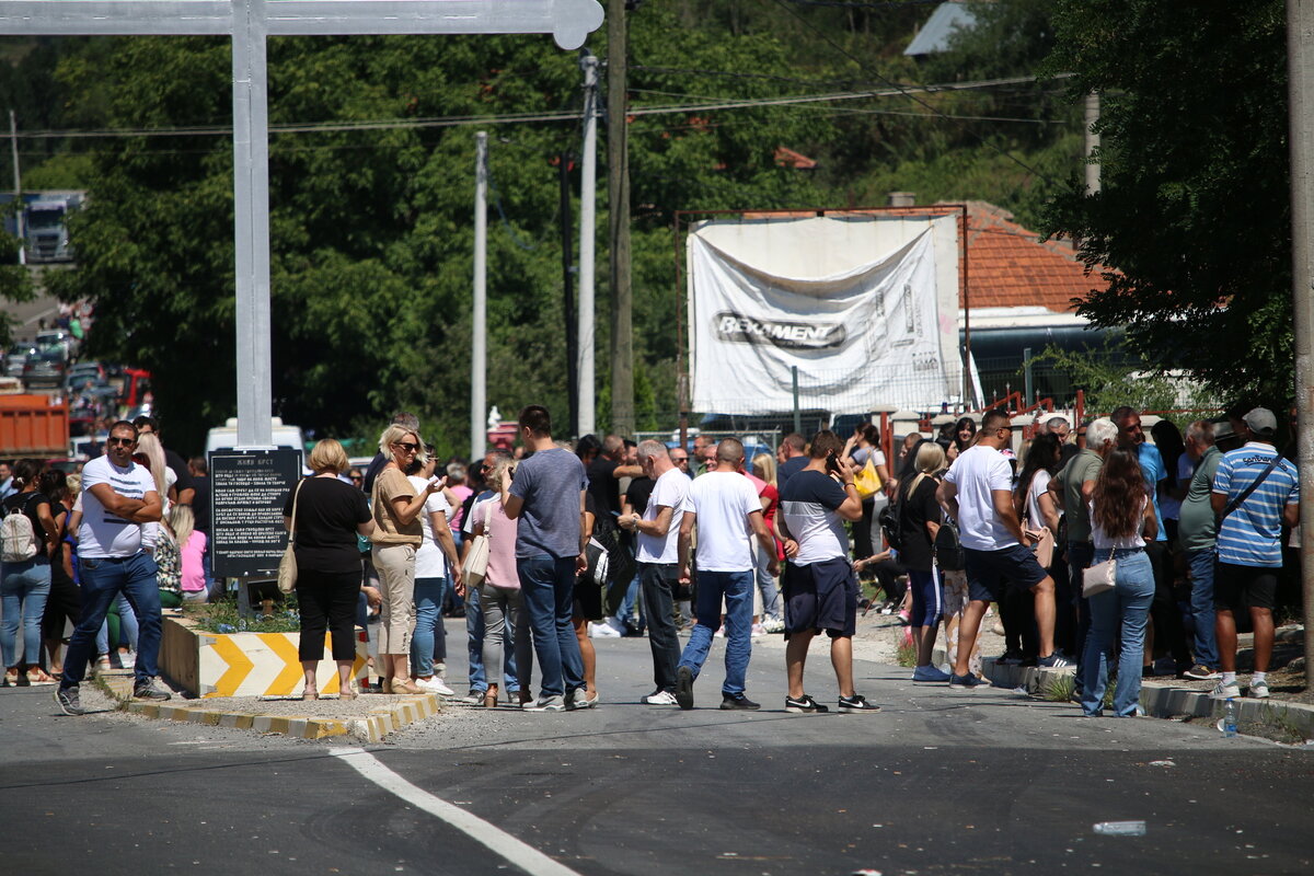     Протест сербов в городе Косовска-Митровица в Косове, 1 августа / Gettyimages.ru / Erkin Keci/Anadolu Agency