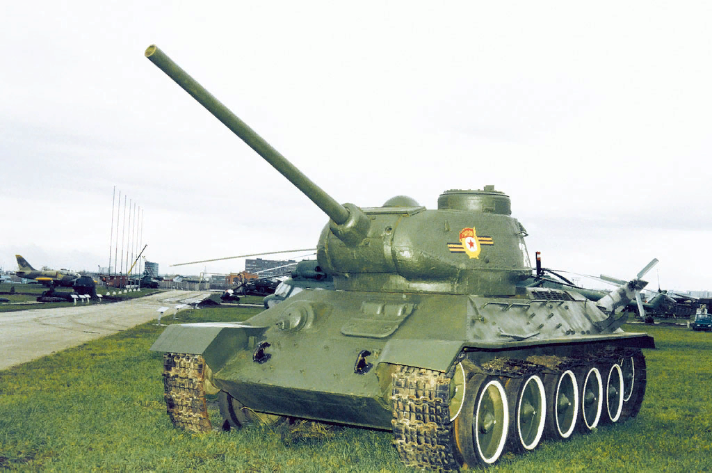 Г з 4. Тяжёлый танк т-34-85. Калибр пушки т34. Средний танк т-34 и т-34-85. Калибр т 34.