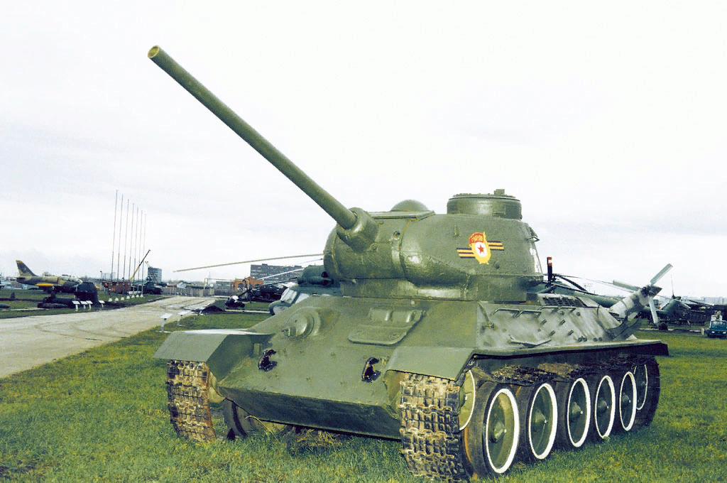 Т з р ф. Тяжёлый танк т-34-85. Калибр пушки т34. Средний танк т-34 и т-34-85. Калибр т 34