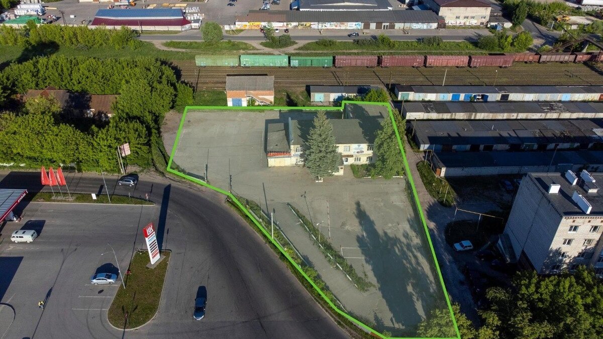     Имущественный комплекс выставлен на продажу в Павлове Нижегородской области. Начальная цена лота 9,5 млн рублей. Аукцион проведет ДОМ.РФ, сообщает пресс-служба организации.