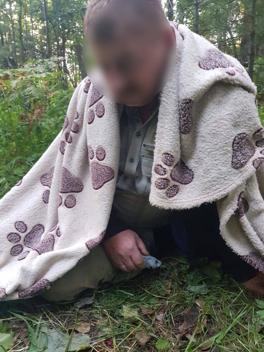 Атаман стал отыскивать в траве свою люльку