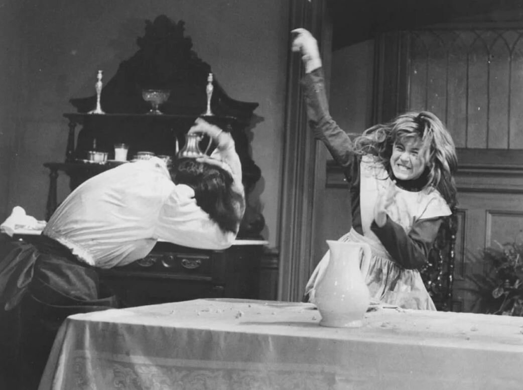 Кадр из фильма " Сотворившая чудо" 1962 г