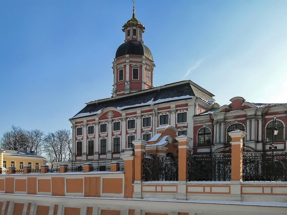 Благовещенский храм александро невской лавры фото Культурно-трудовая миграция при Петре Великом. Судьба художников, приехавших в Р