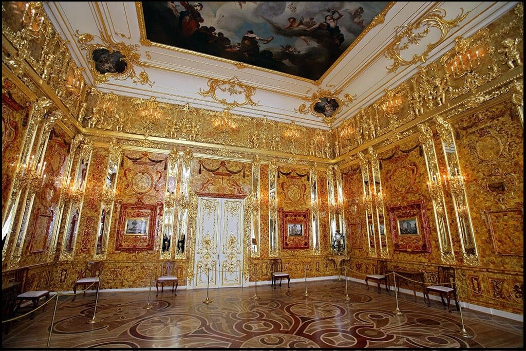 Янтарная комната. Фото:Яндекс.Картинки 