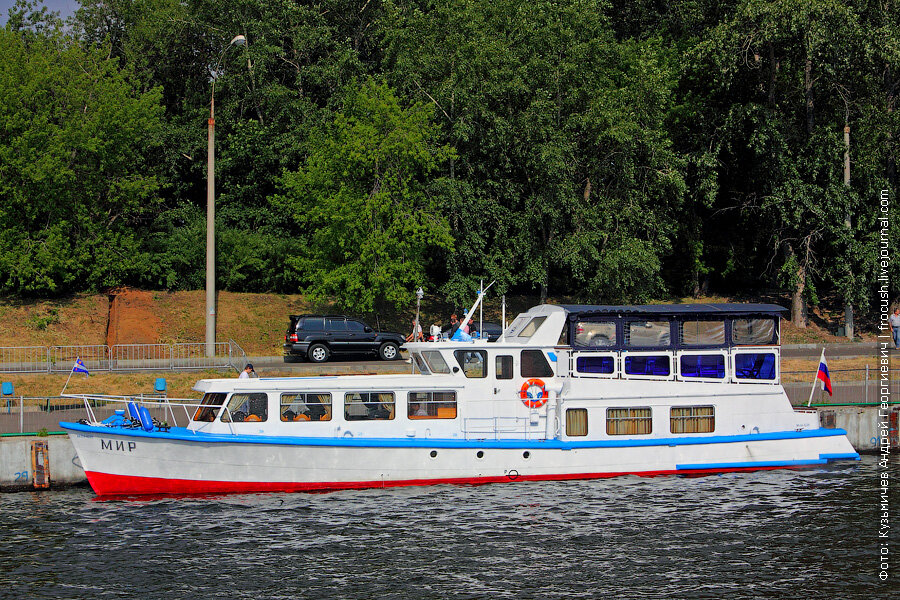 теплоход фицджеральд спб. самый большой теплоход в мире. измайловский парк прогулочный теплоход. катер мир. т х мир.