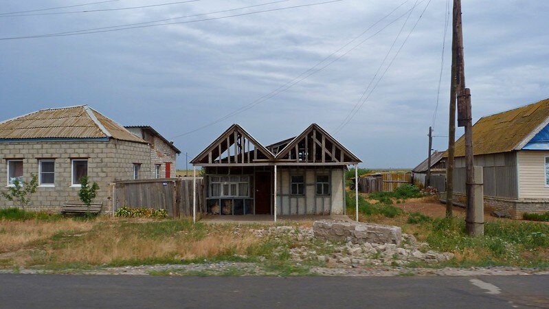 Дубовый овраг элиста. Дубовый овраг Волгоградская область. Дубовый овраг Волгоград. Калмыкия дубовый овраг. Дубовый овраг гостиница Буйнакск.