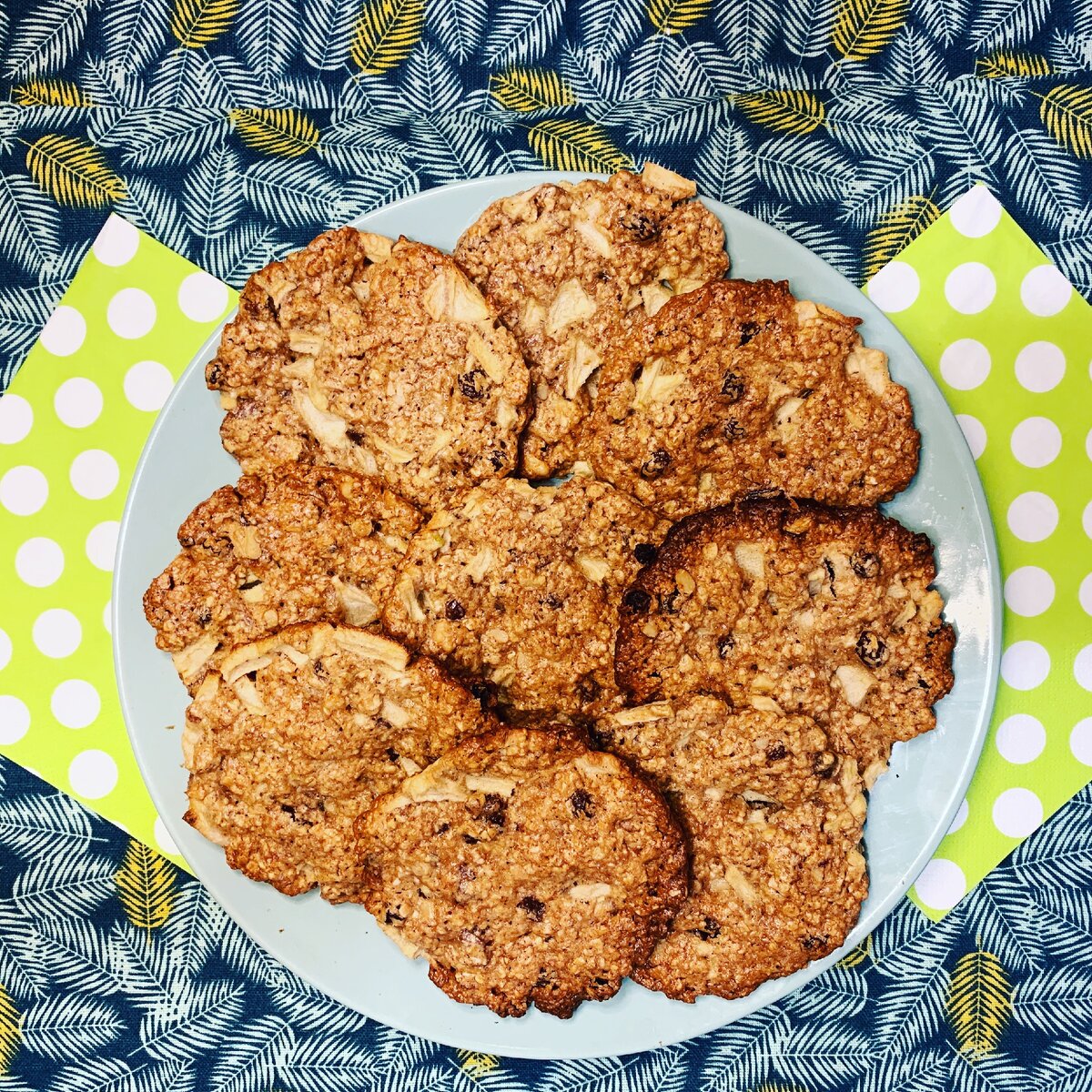 Очень вкусные, то что нужно с утра с чашечкой кофе