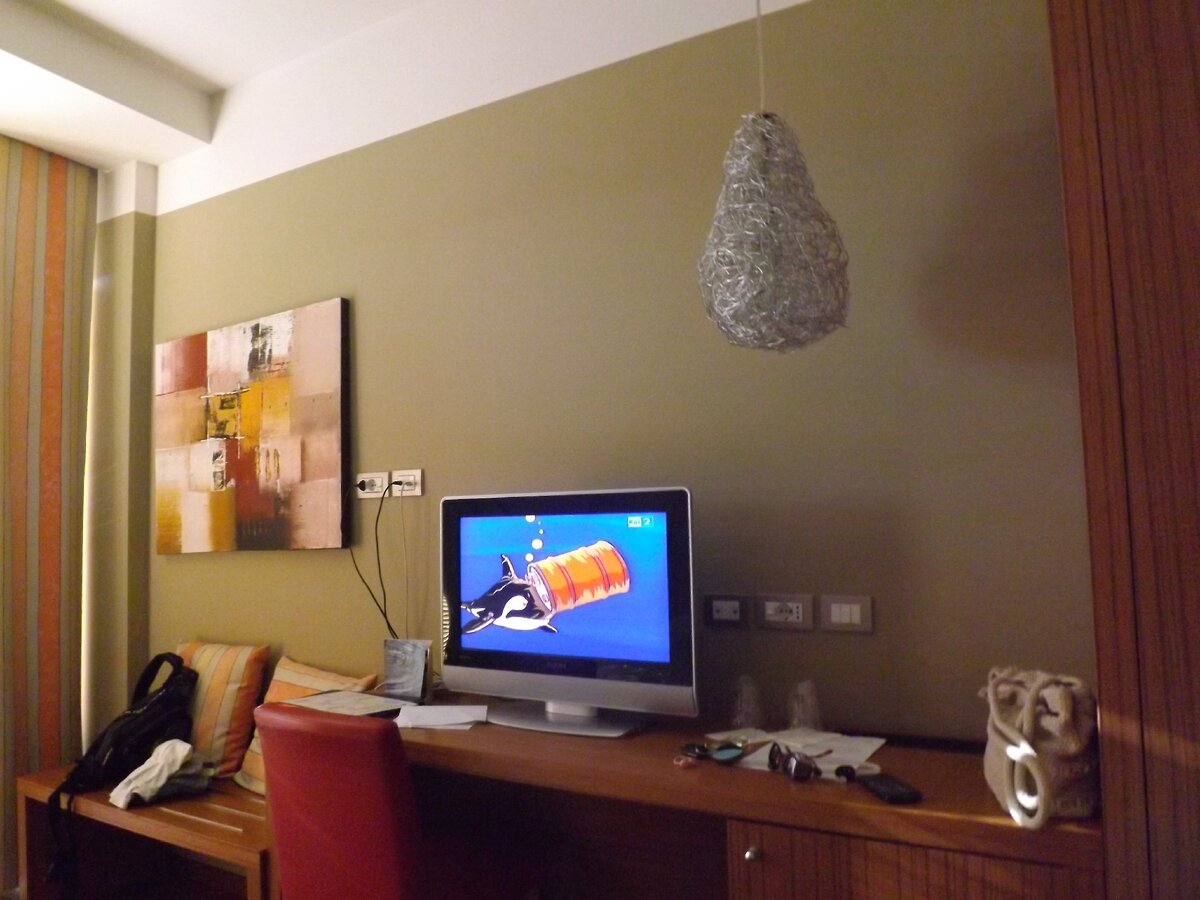 Еще один дизайнерский светильник