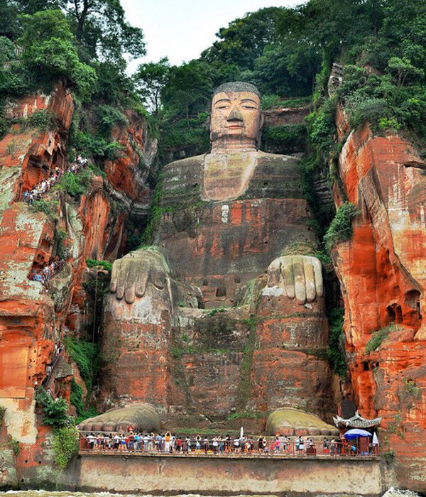 Статуя Будды. Источник: Яндекс.Картинки