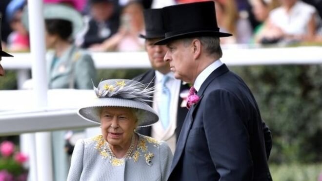 Секс и политика: скандал в британской королевской семье набирает обороты