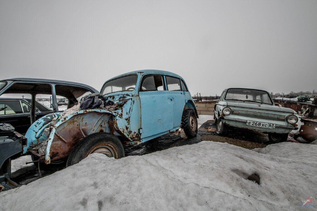 Вот куда советские автомобили исчезли с дорог! Они доживают свои дни на  крышах гаражей | ComDig | Urban Exploration | Дзен