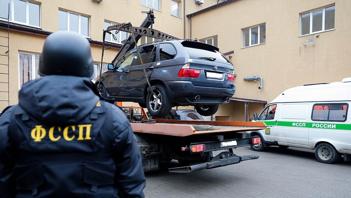 может быть поздно - заберут за чужие долги
