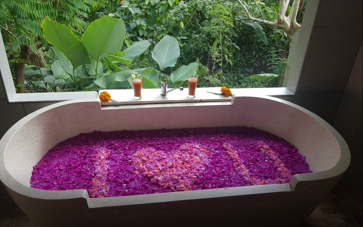 Ванная в спа салоне Bali Botanica Day в Убуде
