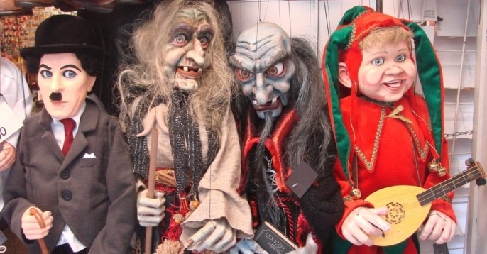 из города Глупова.