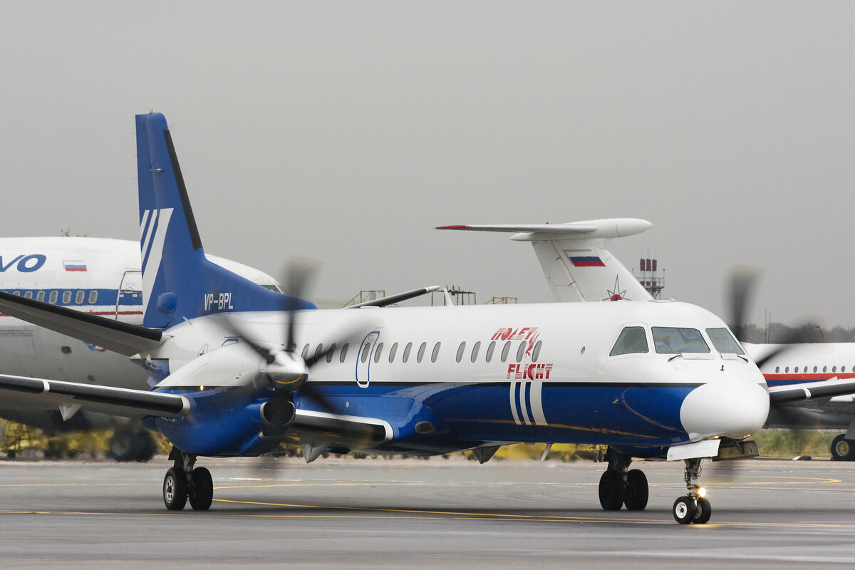 Saab-2000