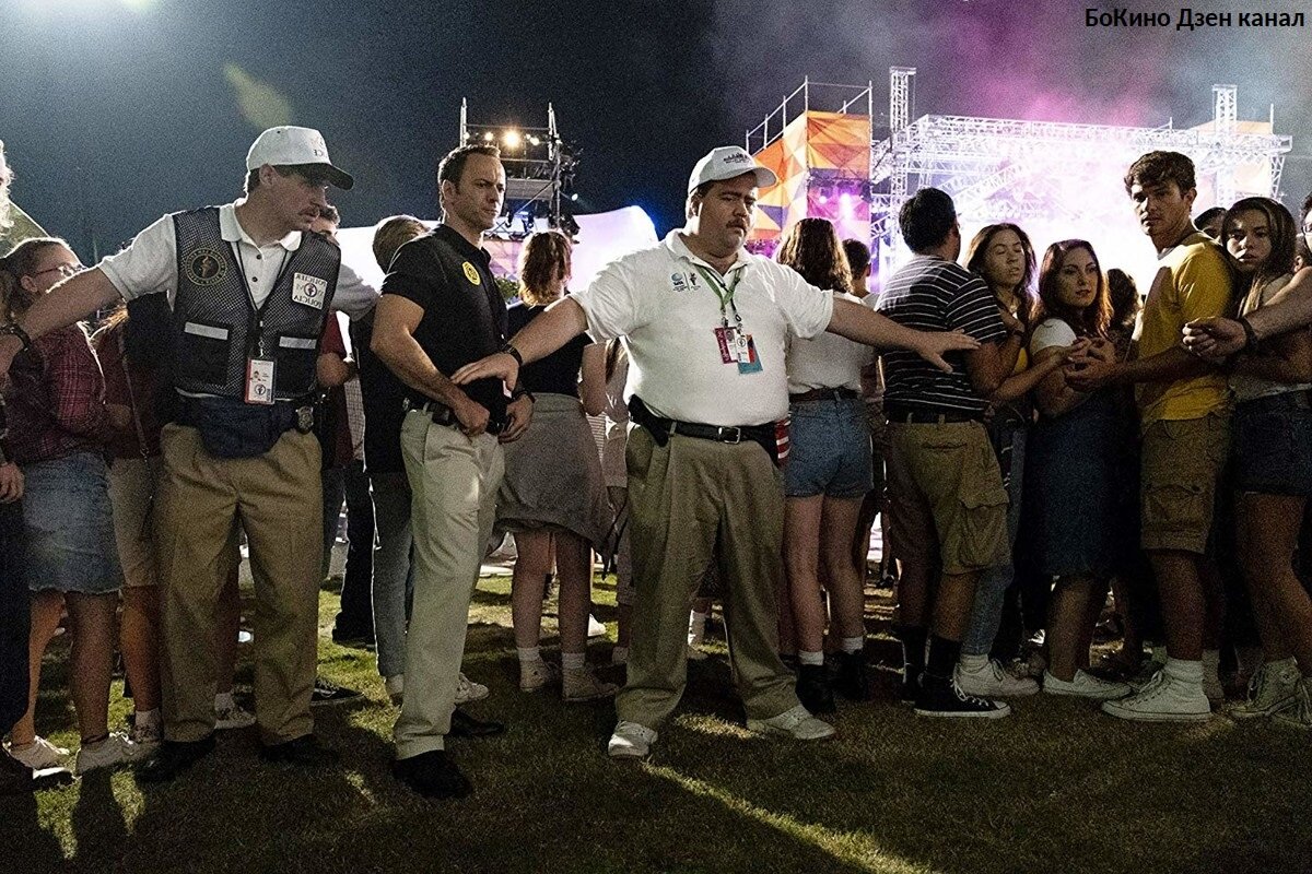  Пол Уолтер Хаузер в главной роли.