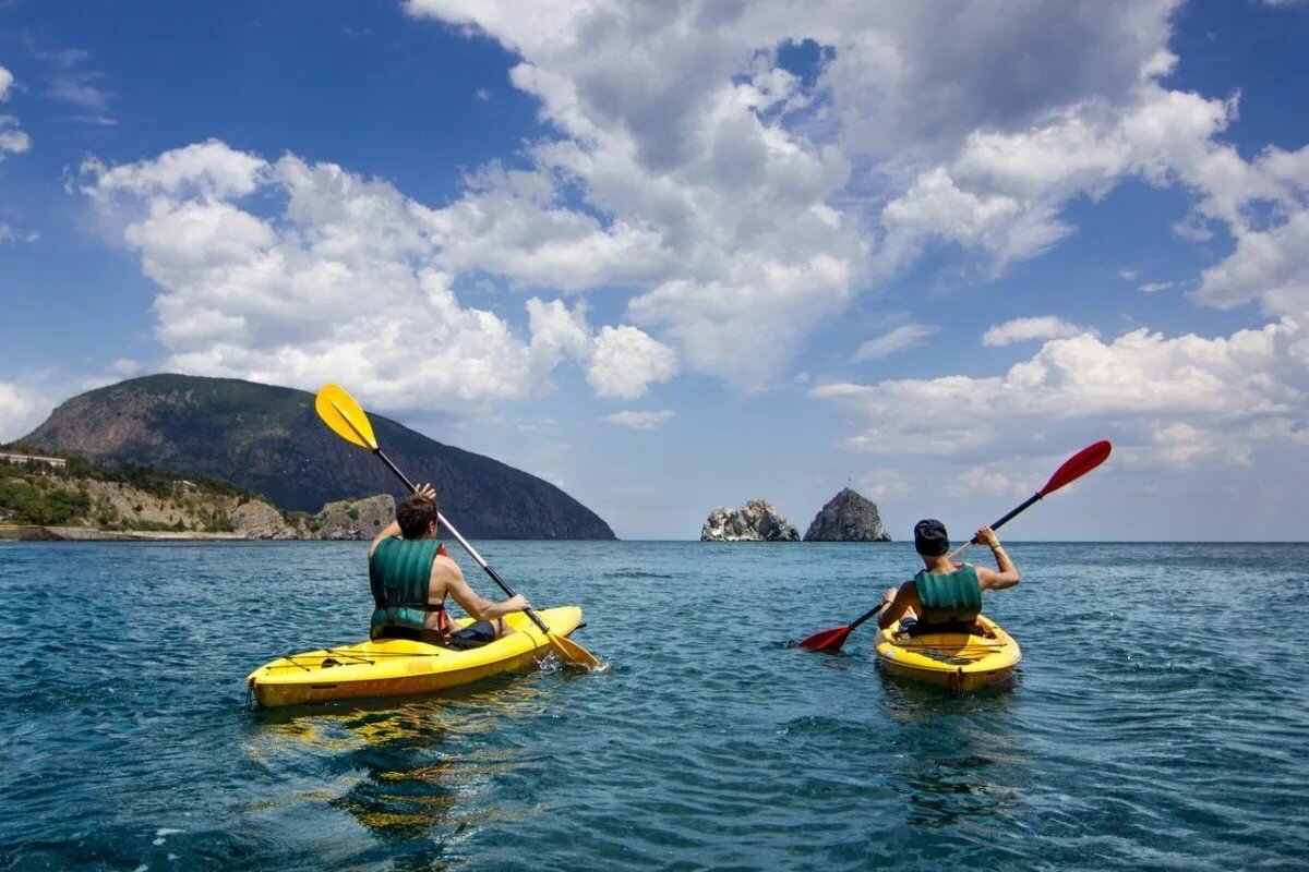 Катание на каяках возле Медведь- горы 