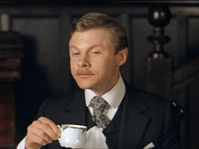 Виталий Соломин в роли доктора Ватсона