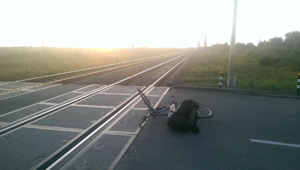 Устала - бросила своего коня, пусть тоже отдыхает