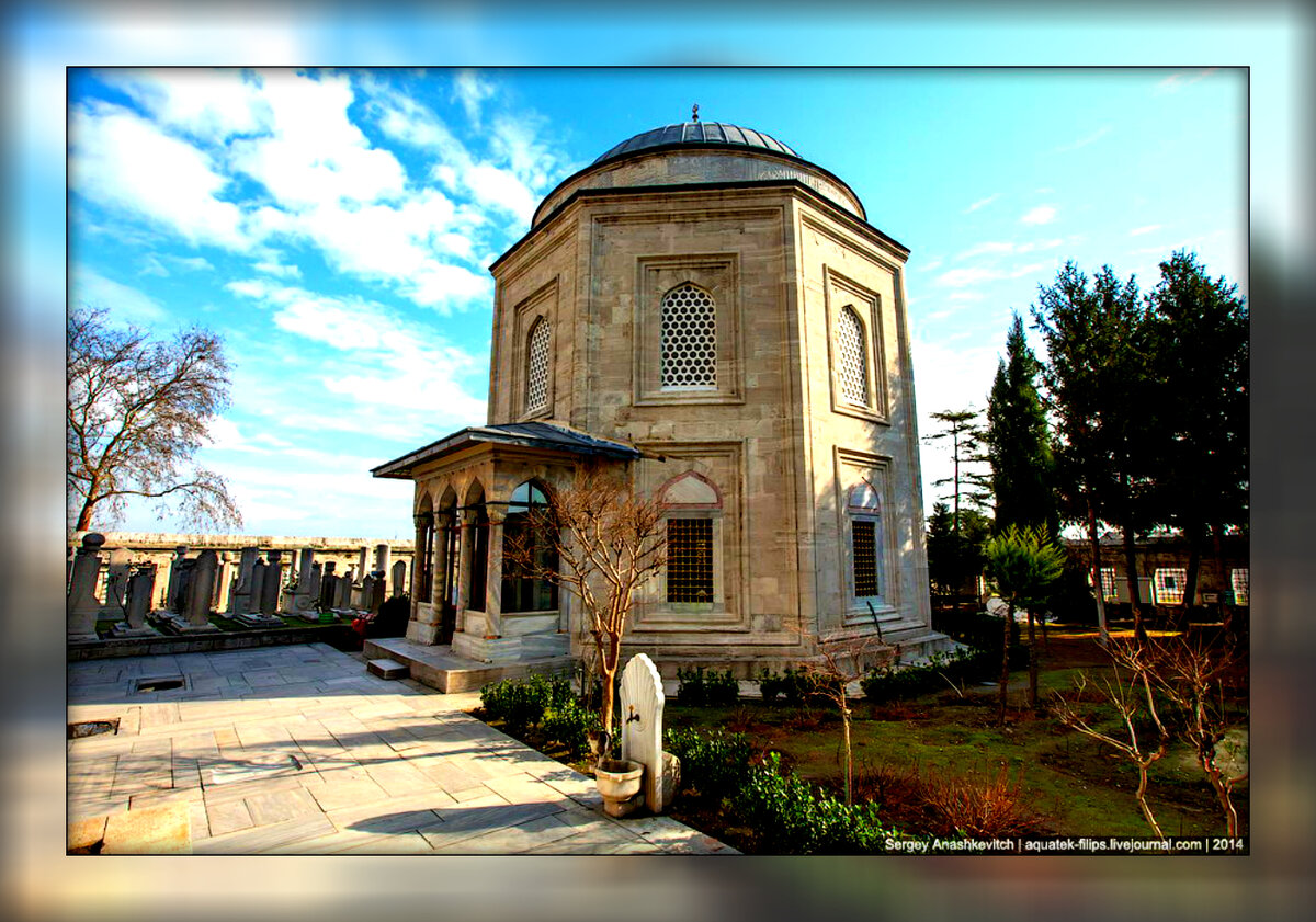 усыпальница Хюррем султан(яндекс картинки)