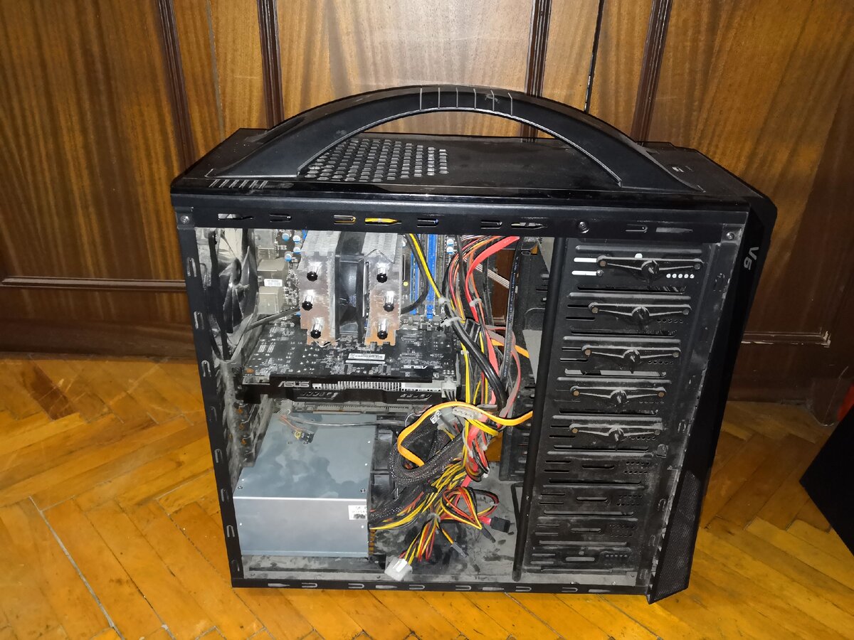 Компьютер приехал в таком состоянии