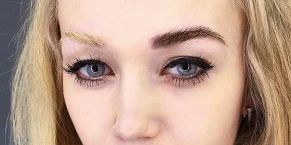 Обесцвеченные брови