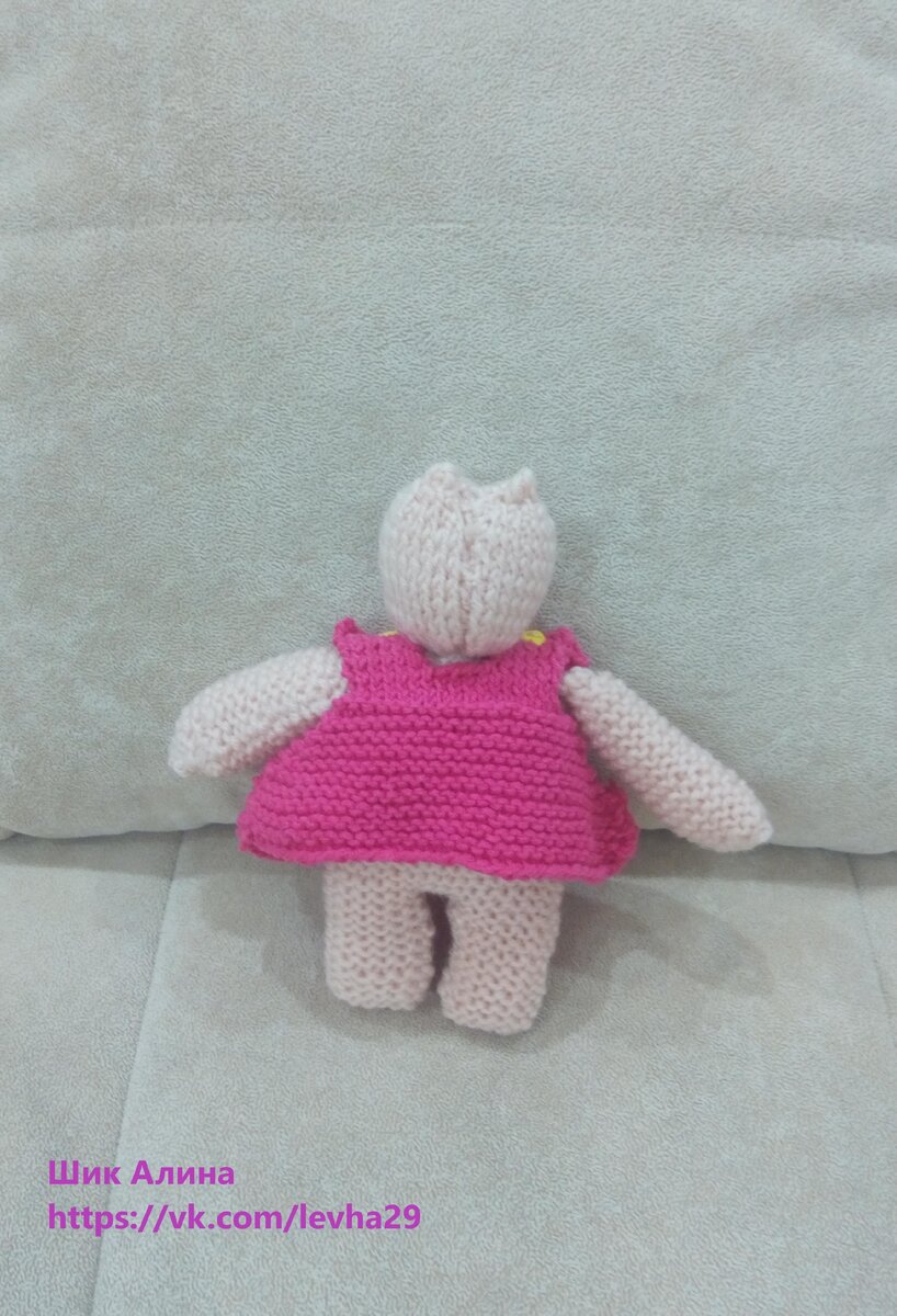 Вид платья сзади.