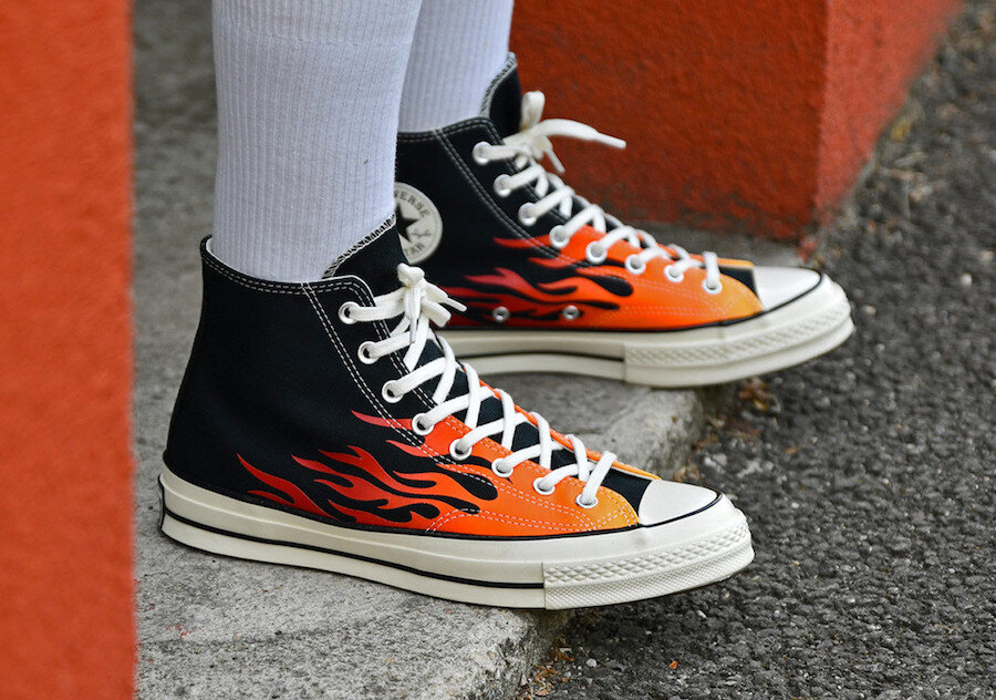 фото взято с сайта sneakerbardetroit.com