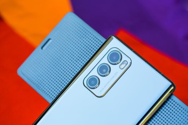 LG Wing — самый необычный смартфон последних лет