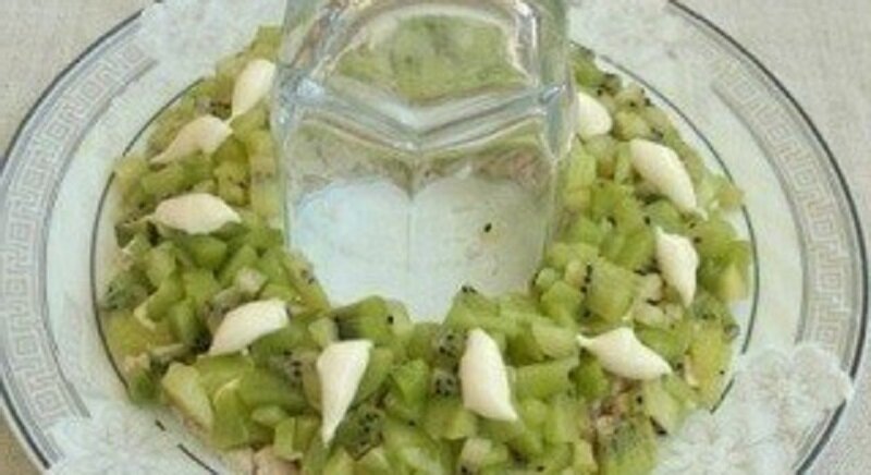 Отличный салат для Новогоднего стола «Малахитовый браслет»