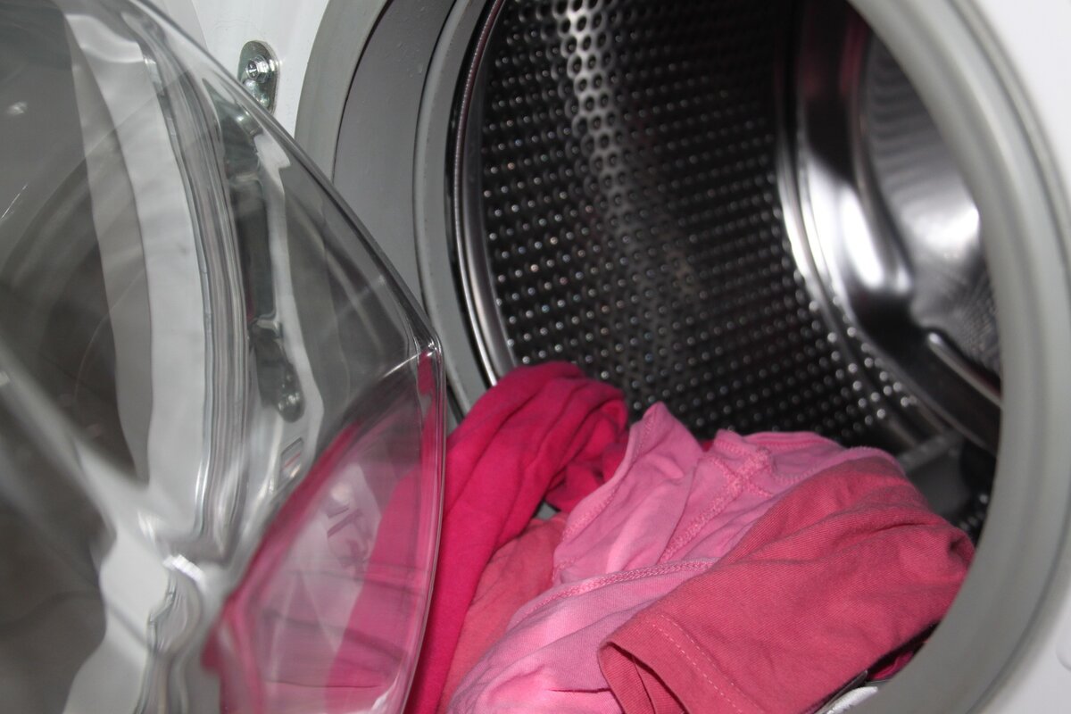 11 причин, почему стиральная машина прыгает при отжиме и что с этим делать
