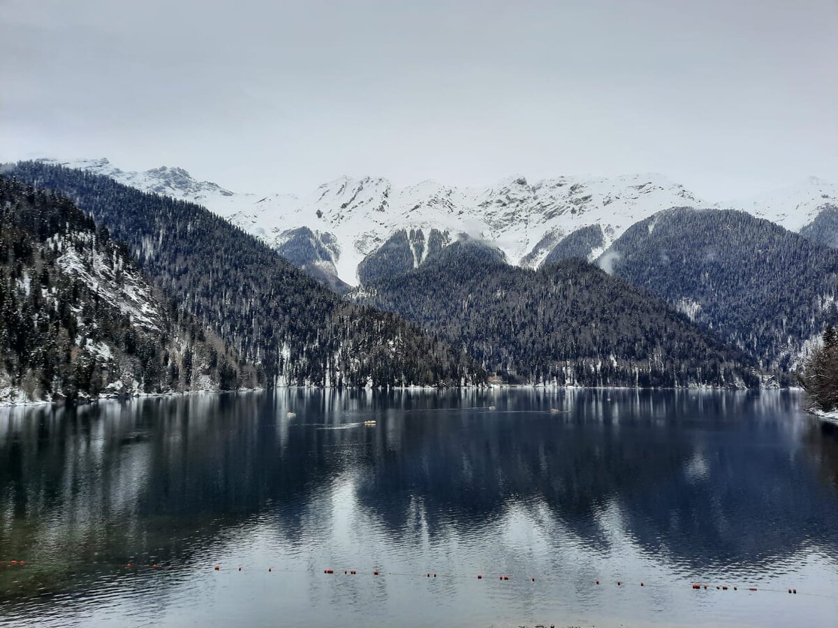 Озеро Рица в марте. Поездка 22.03.2021
